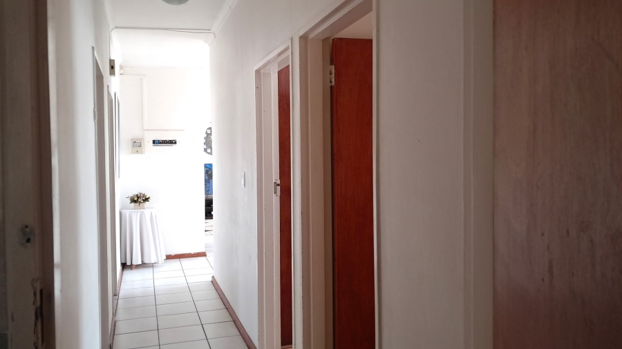 3 Bedroom Property for Sale in Louwville Western Cape